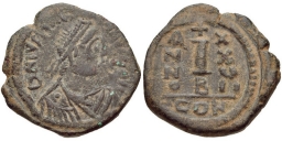 SB168 Justinian I. Decanummium (10 nummi). Constantinople