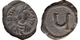 SB438A Tiberius II Constantine. Pentanummium (5 nummi). Constantinople