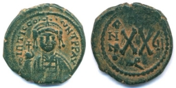 SB451 Tiberius II Constantine. Half follis (20 nummi). Antioch (Theoupolis)