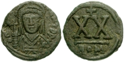 SB467 Tiberius II Constantine. Half follis (20 nummi). Rome