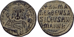 SB1760 Romanus I Lacapenus. Follis. Constantinople
