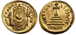 SB420 Tiberius II Constantine. Solidus. Constantinople