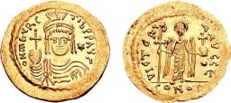 SB481 Maurice Tiberius. Solidus. Constantinople