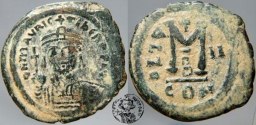 SB492 Maurice Tiberius. Follis. Constantinople