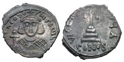 SB1491 Theodosius III of Adramytium. Hexagram. Constantinople